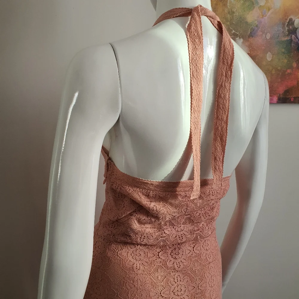 Guess Size 10 Halter Tie Back Dusty Pink Lace Maxi Dress - Picture 5 of 15